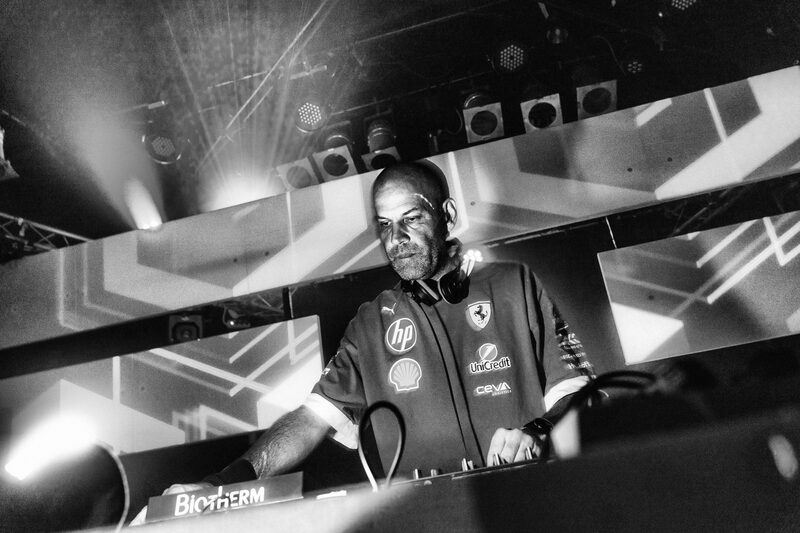Markoman – live2 bw