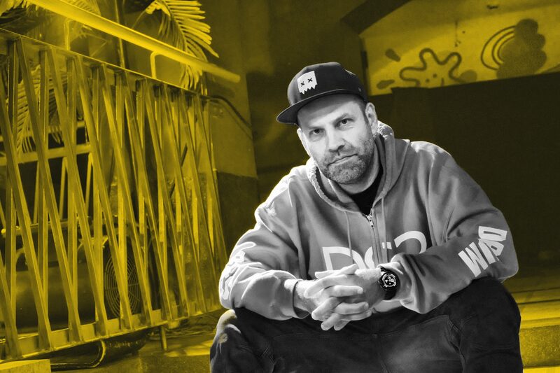 Markoman – seated bw on duotone